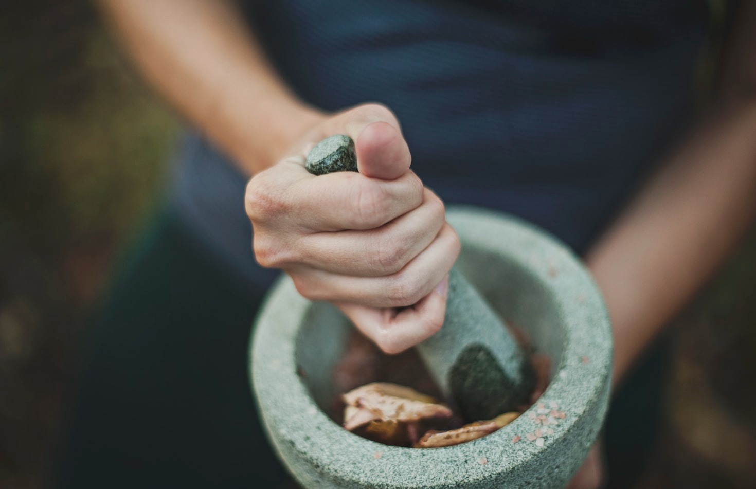 Exploring the Benefits of Natural Health Solutions